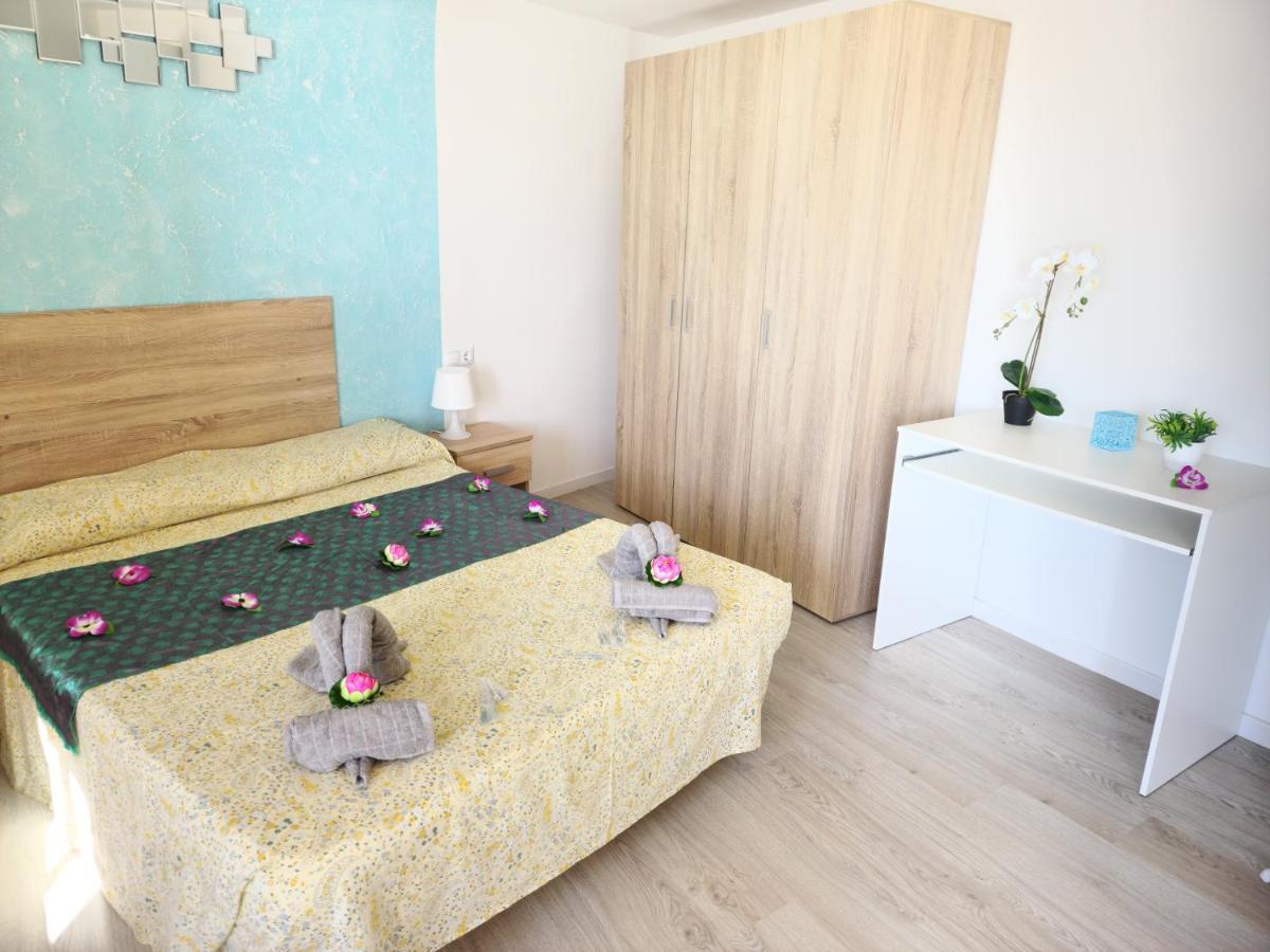 Daniel Beachfront, 2 Rooms Wifi Free Playa de las Americas  Eksteriør bilde