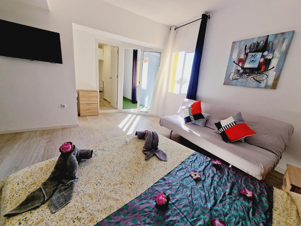 Daniel Beachfront, 2 Rooms Wifi Free Playa de las Americas  Eksteriør bilde